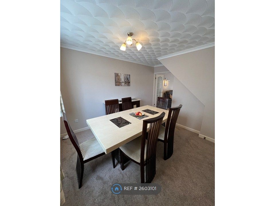 Property photo 3 of 26 Dining Room