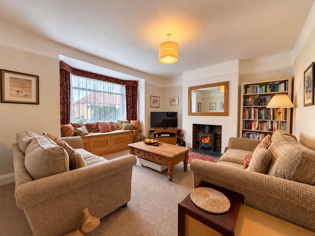 Property photo 2 of 30