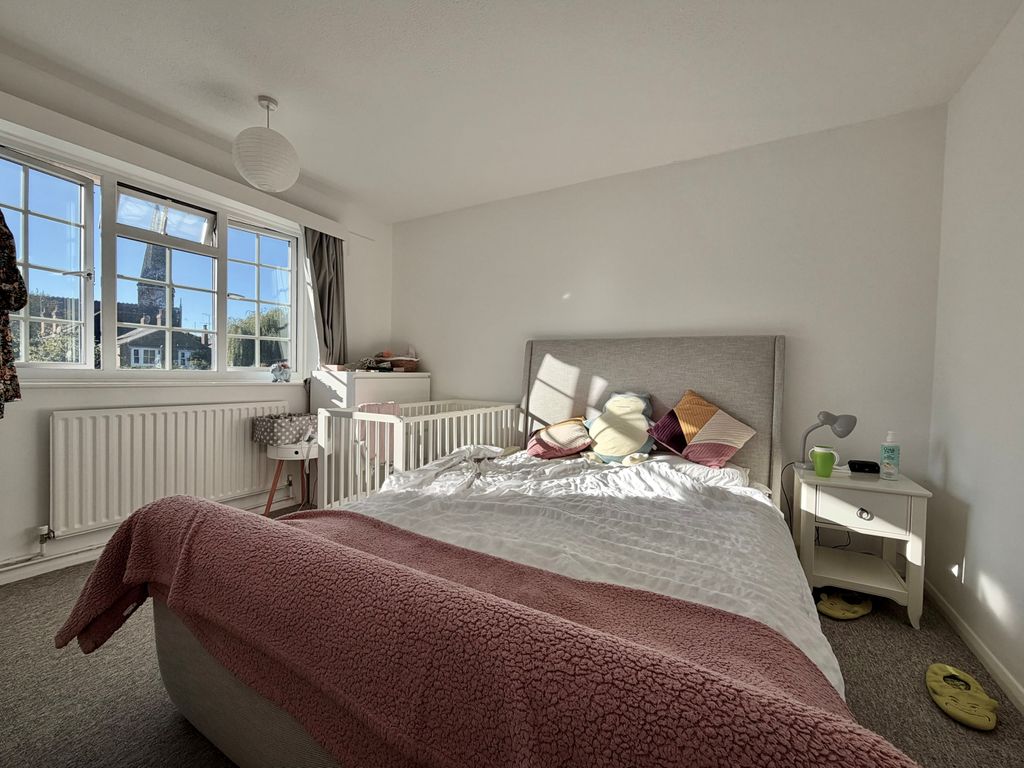 Property photo 3 of 7