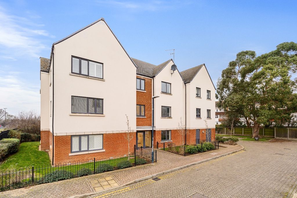 Property photo 1 of 10 4910820