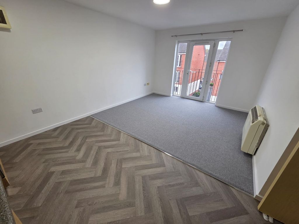 Property photo 2 of 8 Image