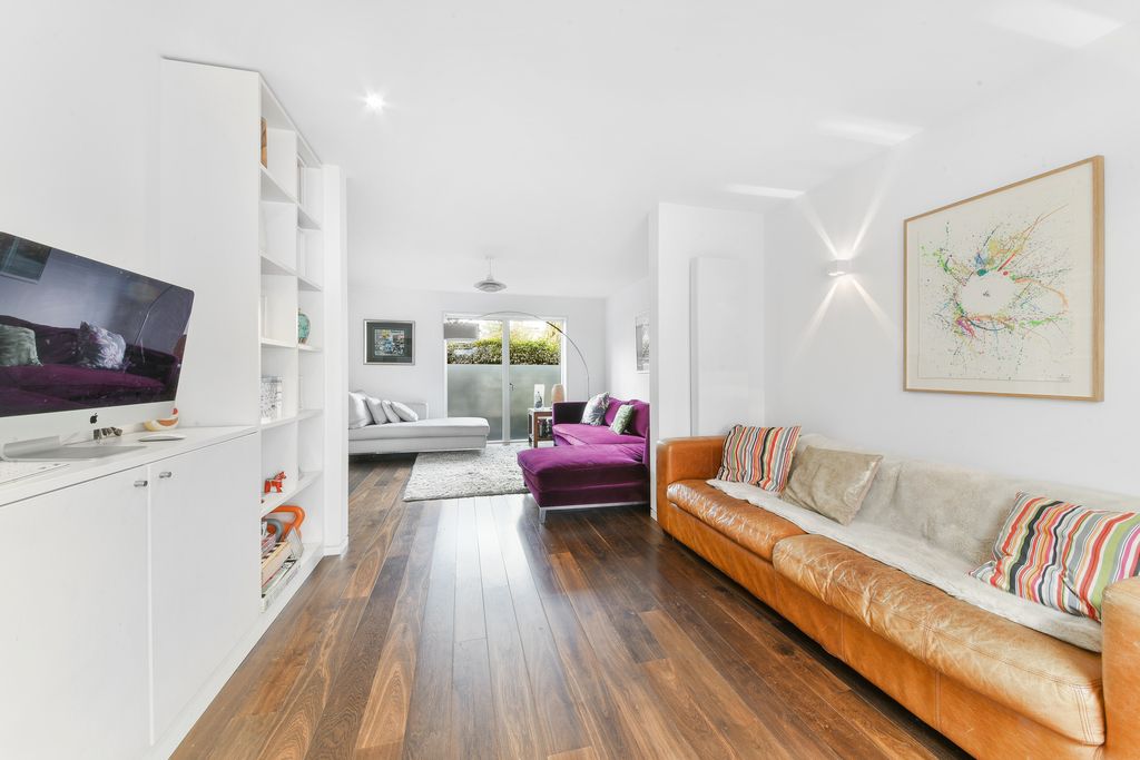 Property photo 3 of 10