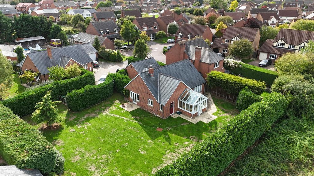 Property photo 1 of 31