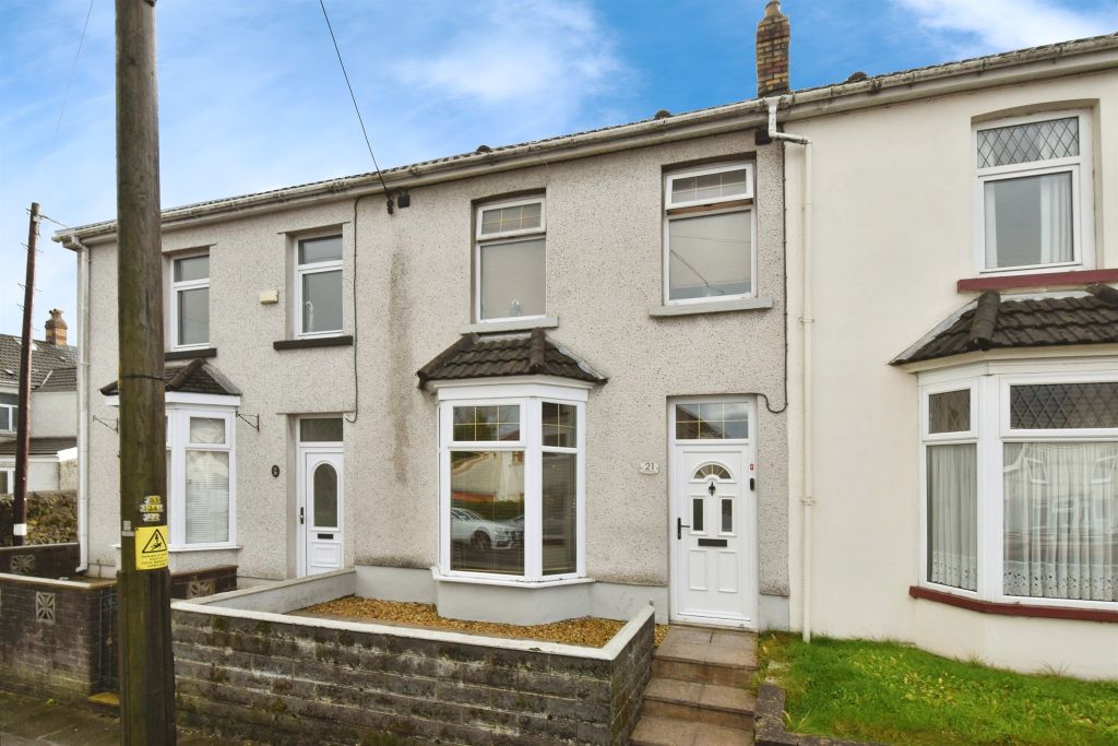 Property photo 2 of 17