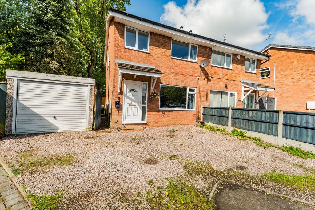 Property photo 1 of 16