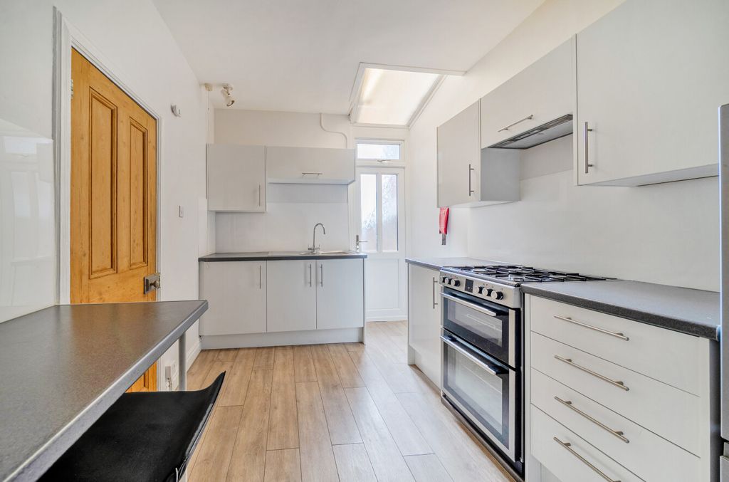 Property photo 2 of 13 1513195-25-1A042E...