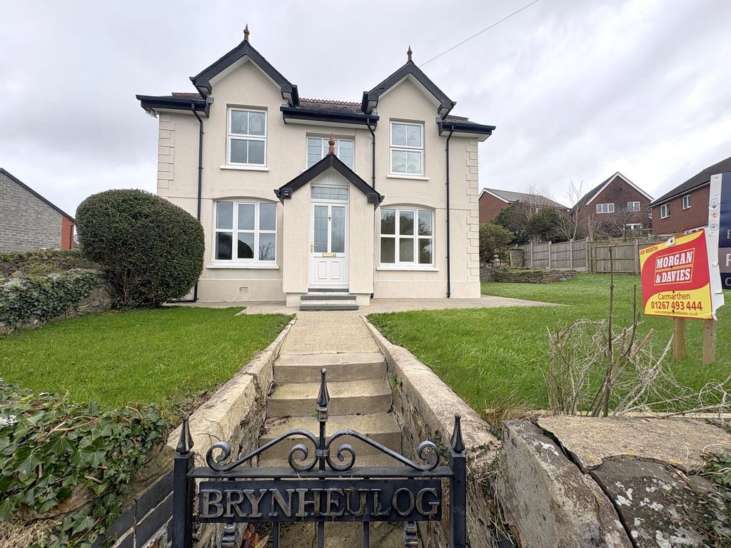 Property photo 1 of 20