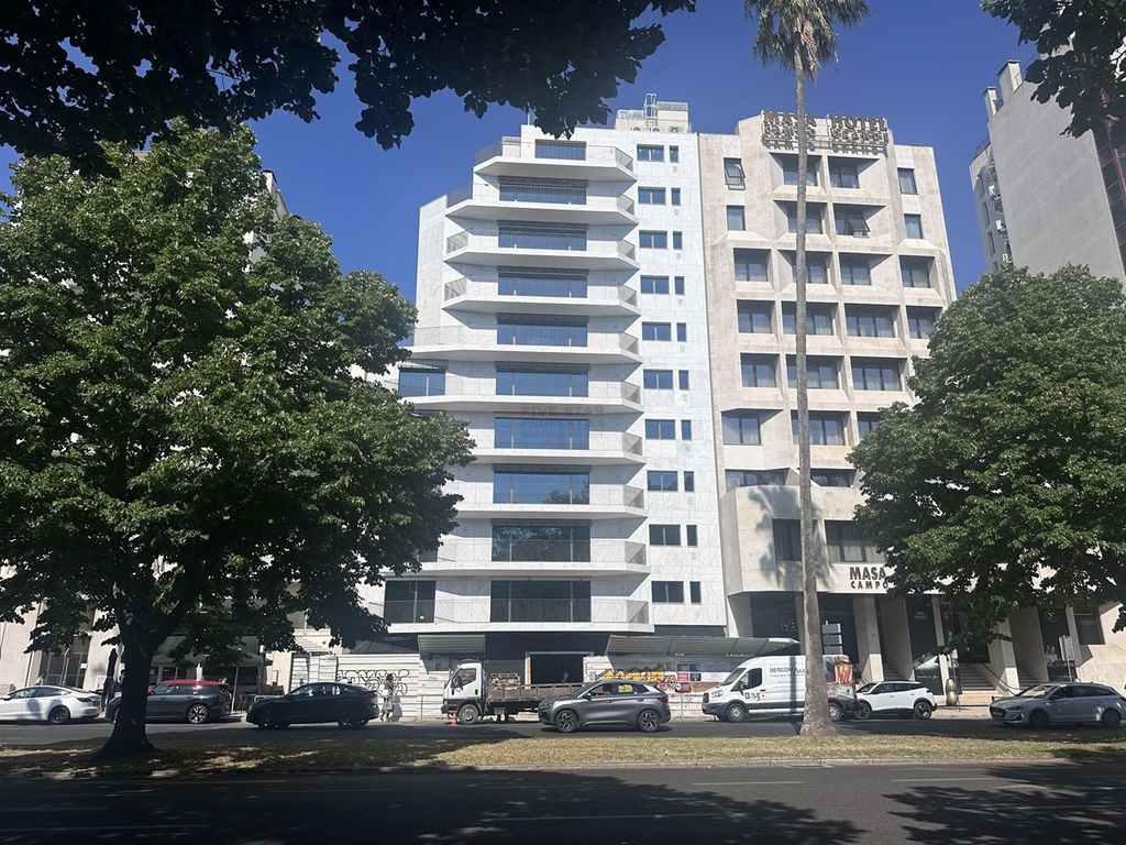 Property photo 2 of 33