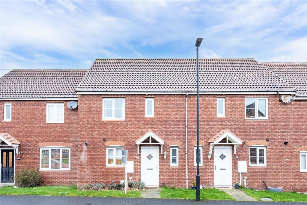 Property photo 1 of 9 External