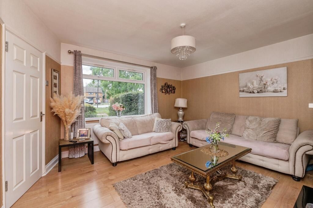 Property photo 2 of 14 Picture No. 23