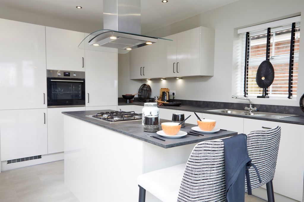 Property photo 2 of 11