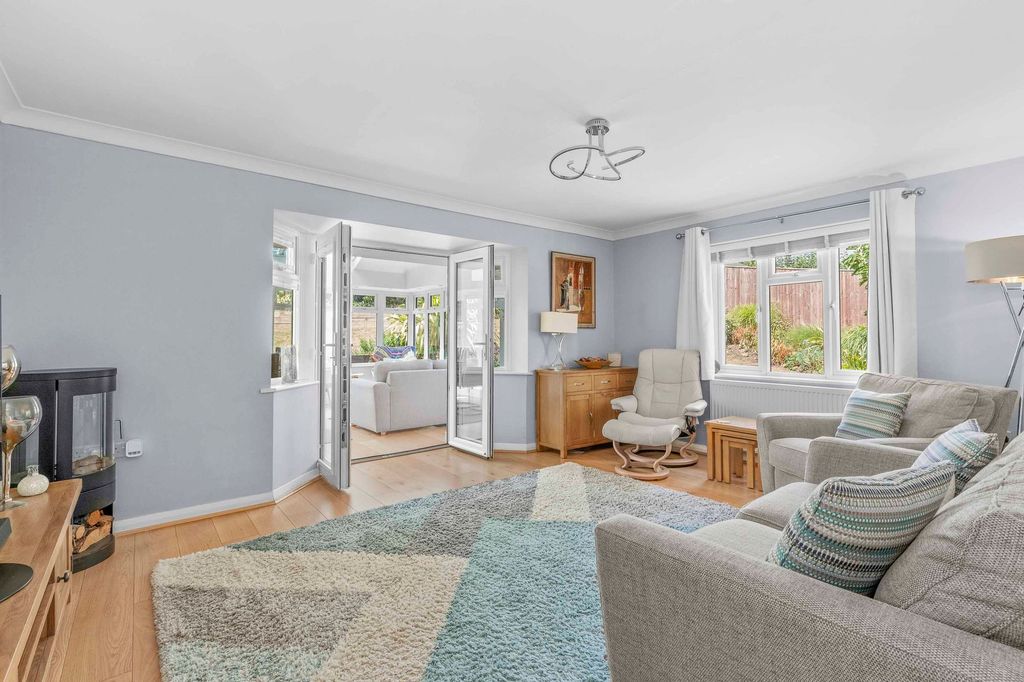 Property photo 2 of 17