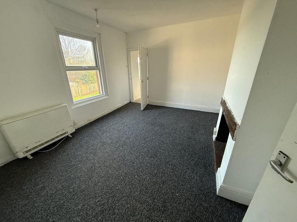 Property photo 3 of 3