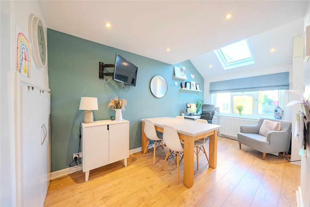 Property photo 2 of 15 Picture No. 38