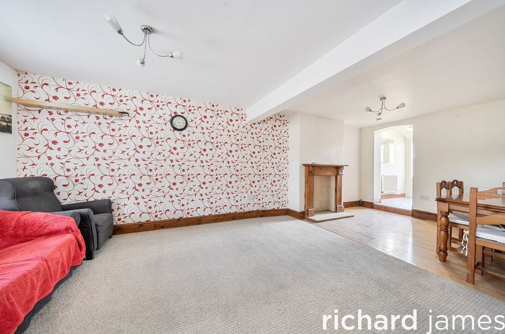 Property photo 3 of 9 c24Fac41A47143d4B3066Fb972Bc0Ac5