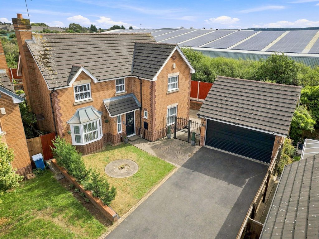 Property photo 1 of 33