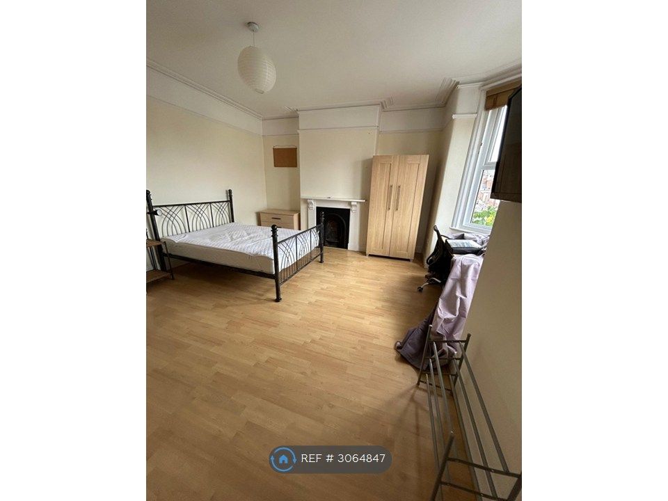 Property photo 2 of 29