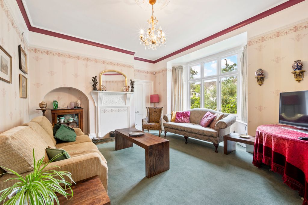 Property photo 3 of 27 Picture No. 27