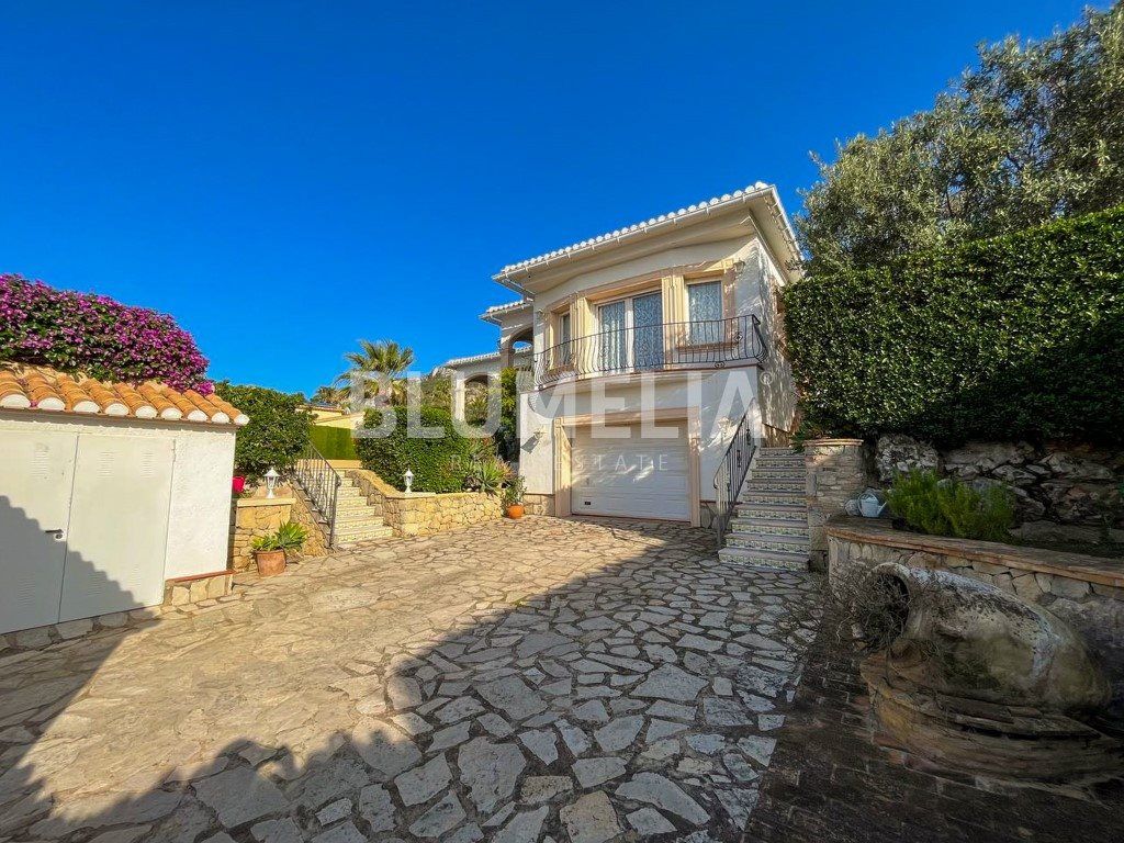 Property photo 3 of 56