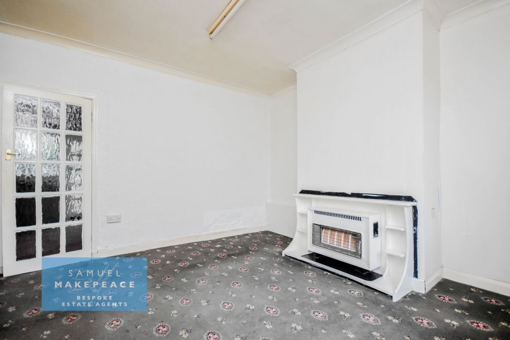 Property photo 3 of 20 Gallery