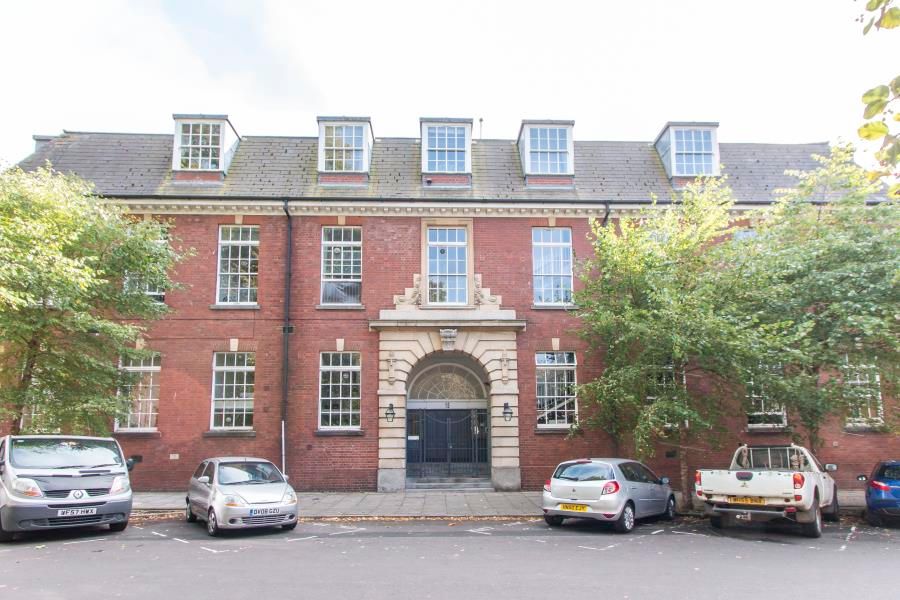 Property photo 1 of 6