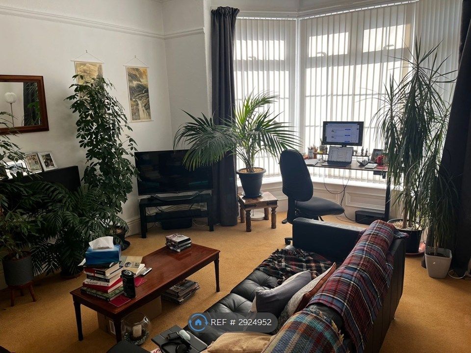 Property photo 3 of 10