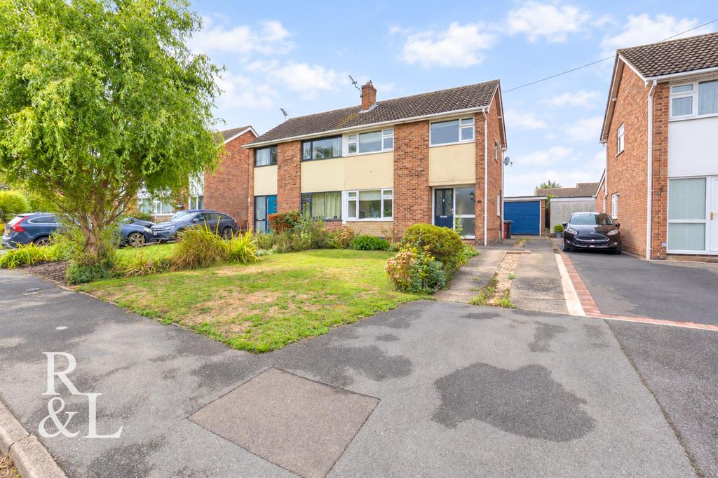 Property photo 1 of 21 Royston&Lund (1).Jpg