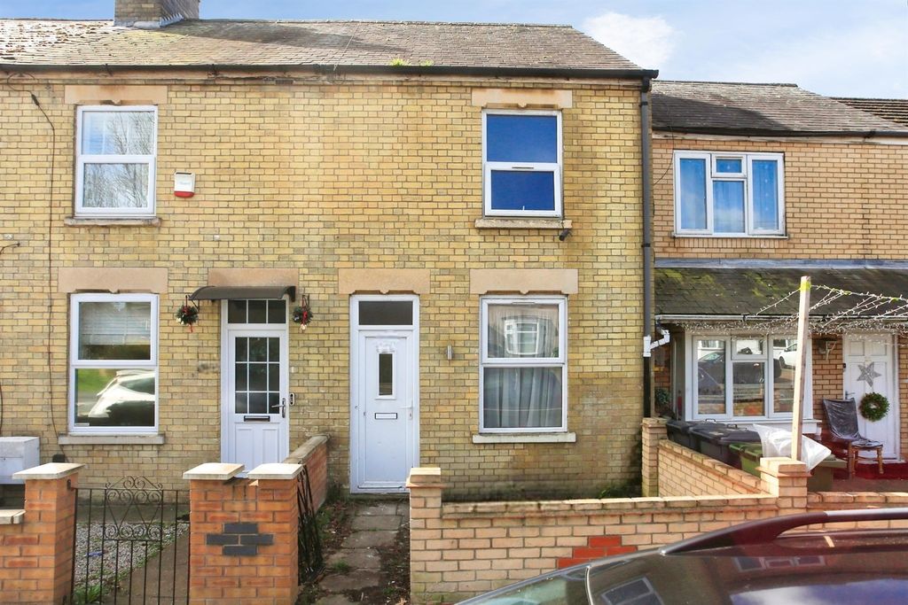 Property photo 1 of 8