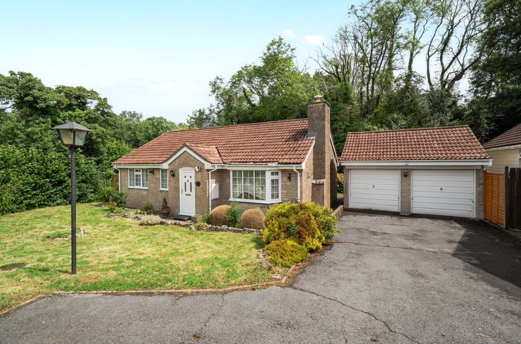 Property photo 1 of 23 1 - 1477528-1-6A3011c...