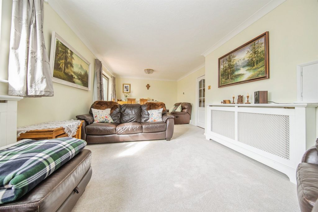 Property photo 3 of 18