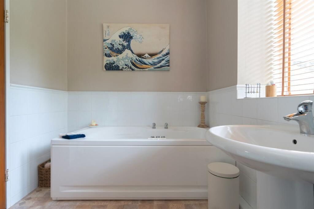 Additional image 21 of 4 bed town house for saleChunal, Glossop SK13