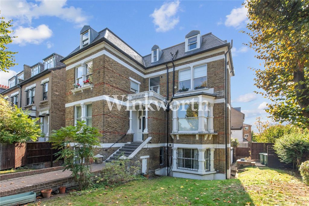 Property photo 1 of 18 Picture No. 08