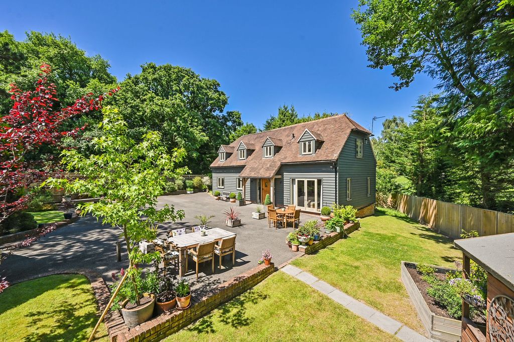 Property photo 1 of 23