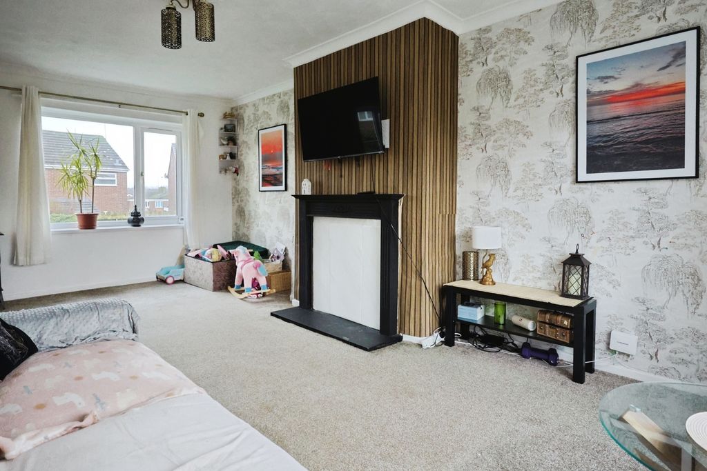 Property photo 3 of 13 Pbox-Img.Jpg