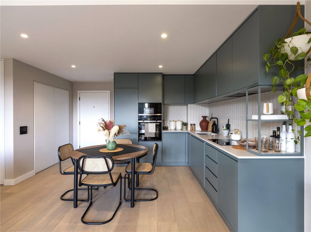 Property photo 3 of 13 Kitchen