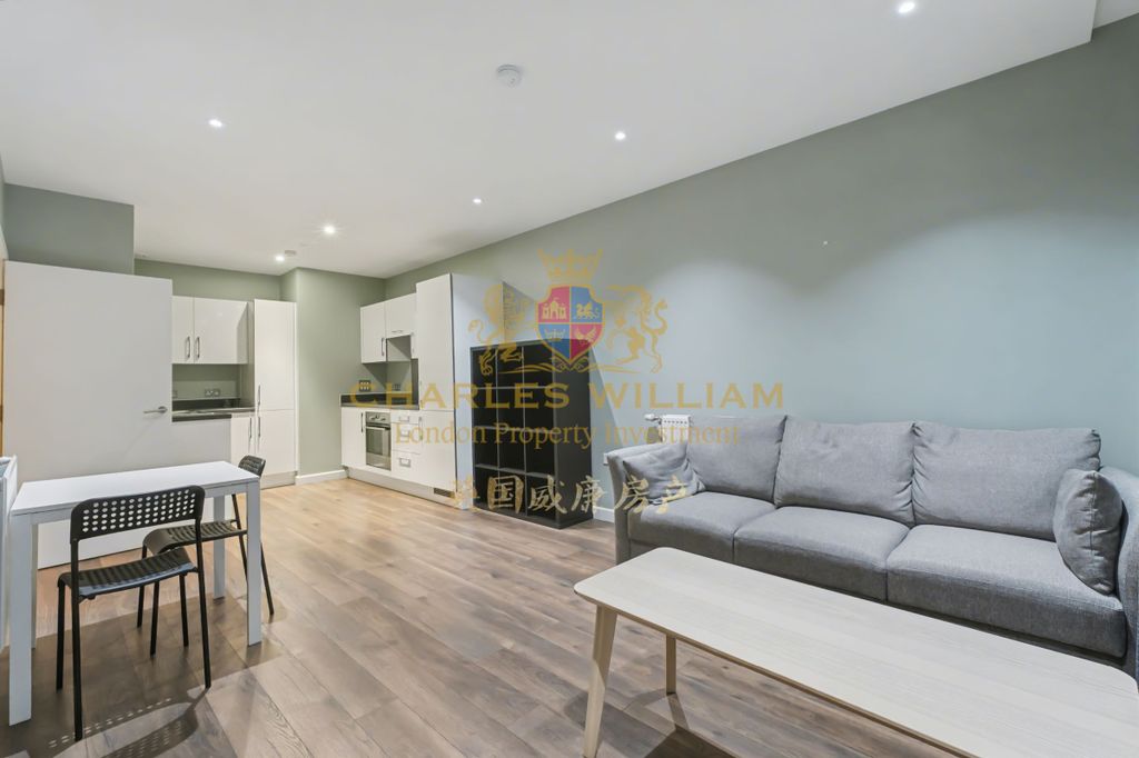 Property photo 3 of 12