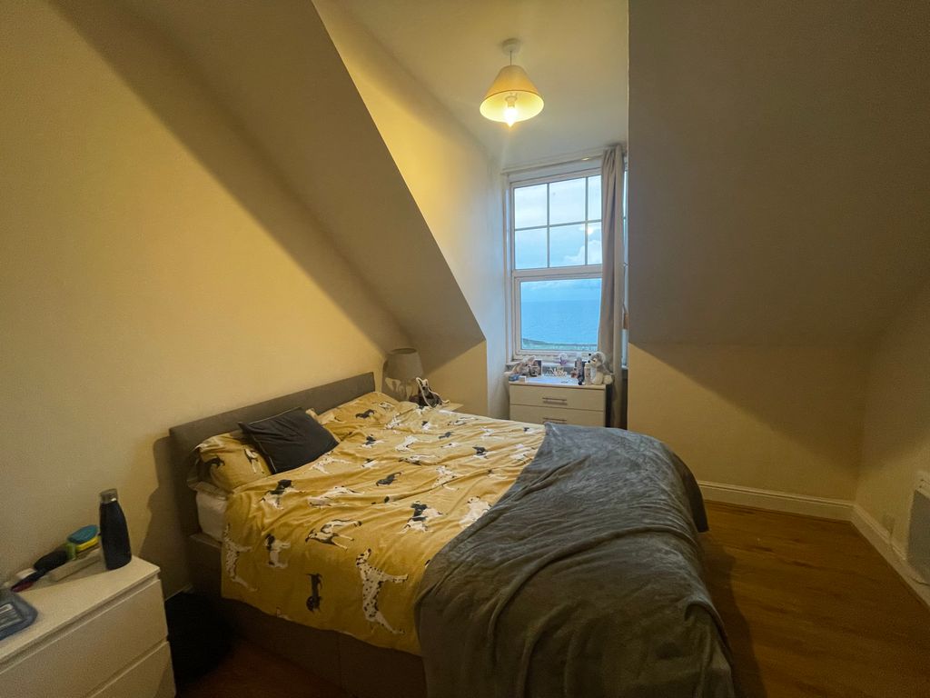 Property photo 3 of 7 Image