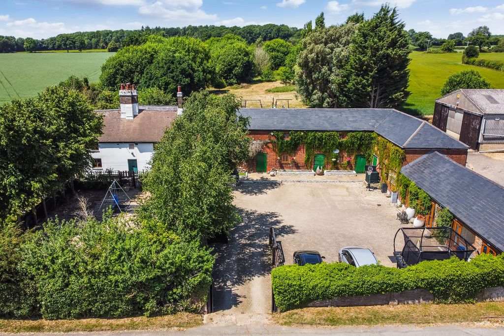 Property photo 2 of 11