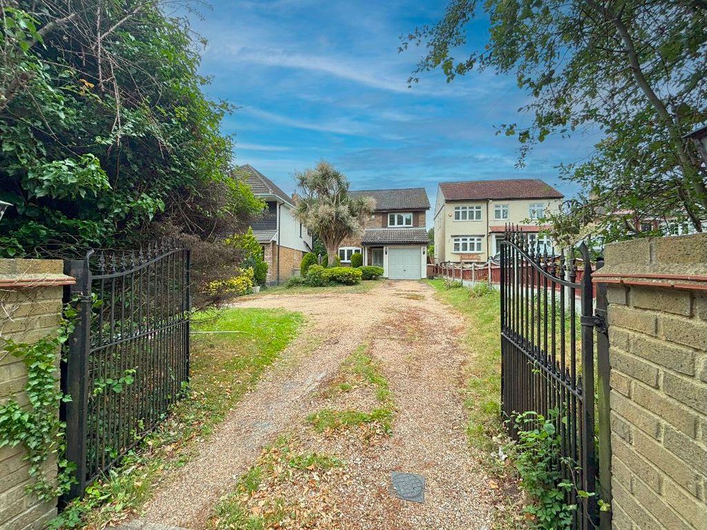 Property photo 2 of 21