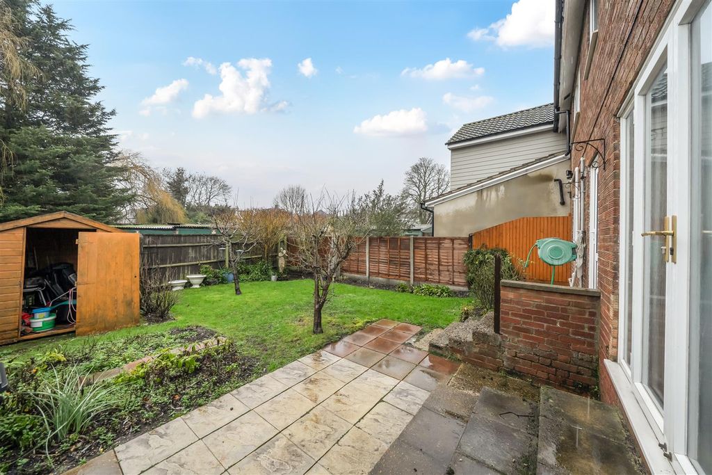 Property photo 3 of 10 1-6969Fab8E01A6-1396369-19-6968Fef95670c-1.Jpg