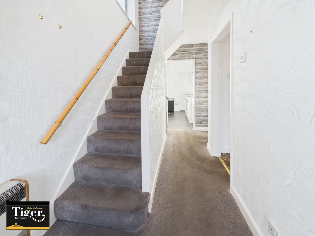 Property photo 2 of 13 Cam02176G0-Pr0768-Still001