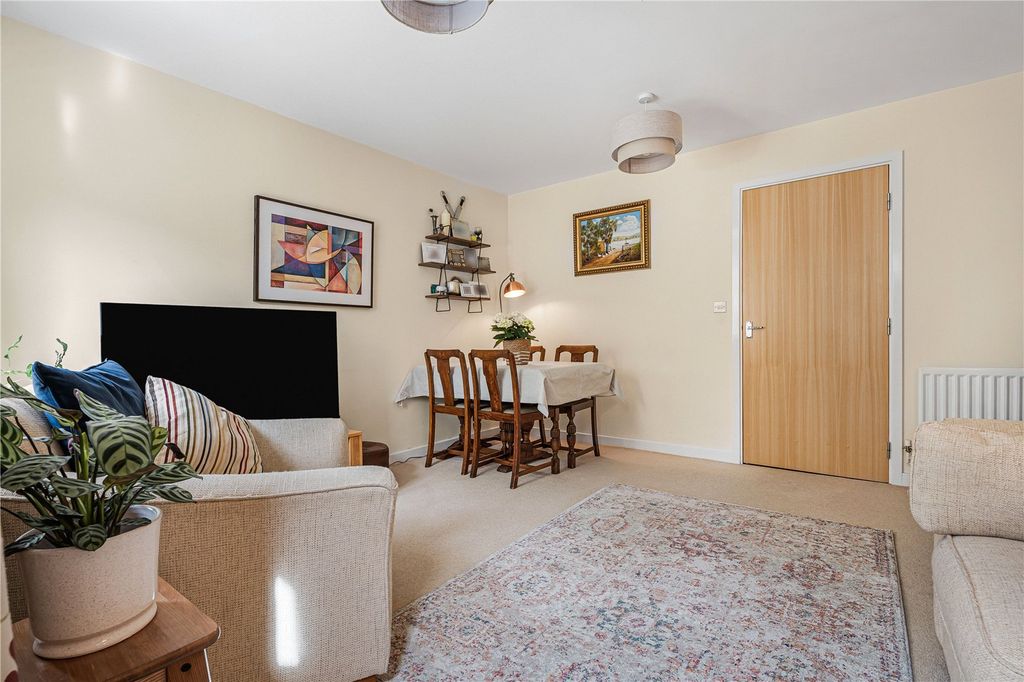 Property photo 3 of 14 Picture No. 06