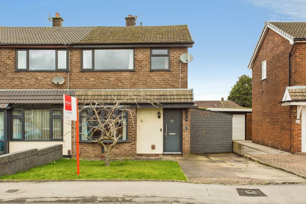 Property photo 1 of 18 Front