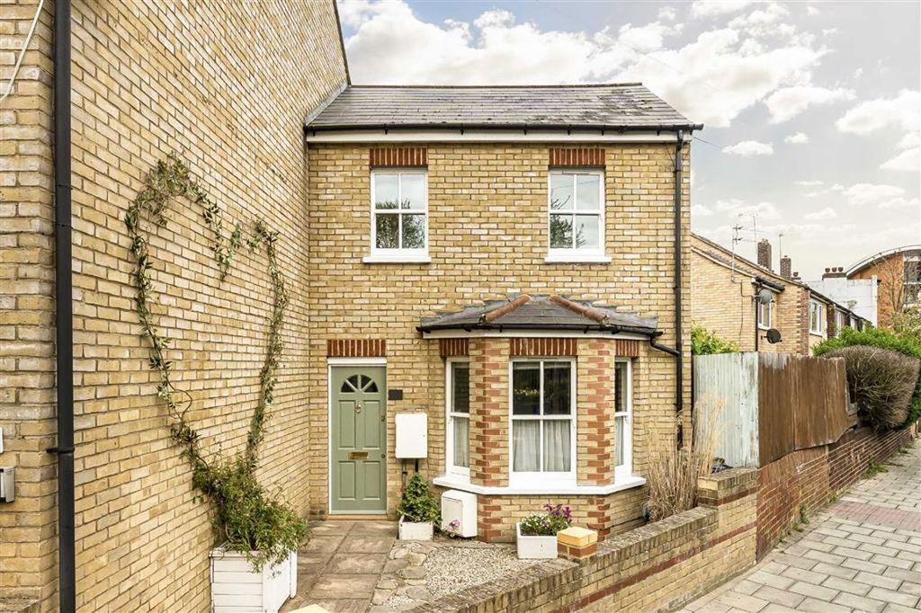 Property photo 1 of 9