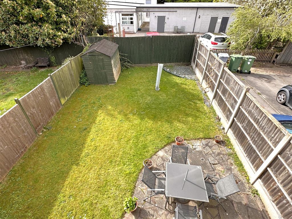 Property photo 3 of 17 Generous Rear Garden 930