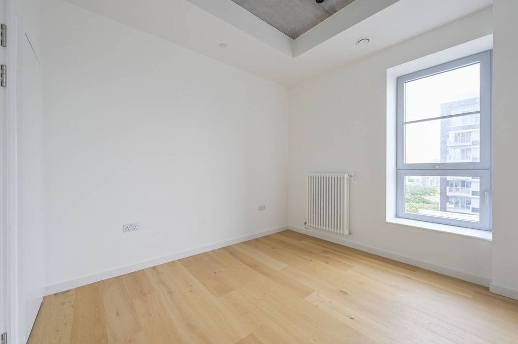 Property photo 3 of 30