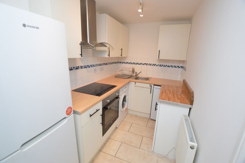 Property photo 2 of 6 Fitted Kitchen