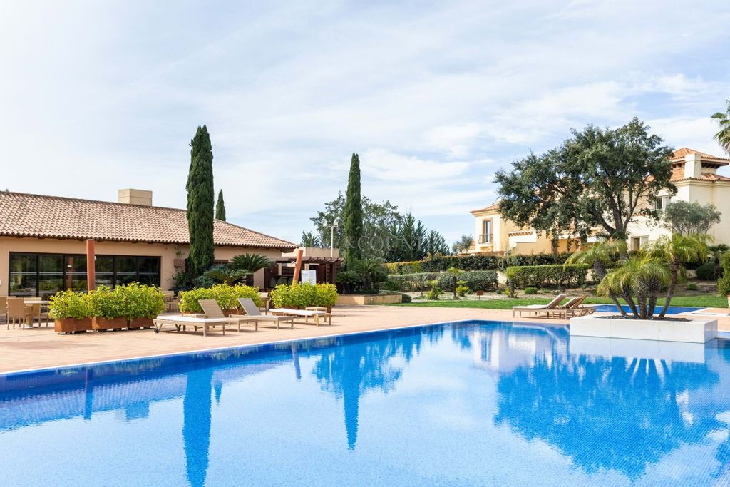 Property photo 2 of 30