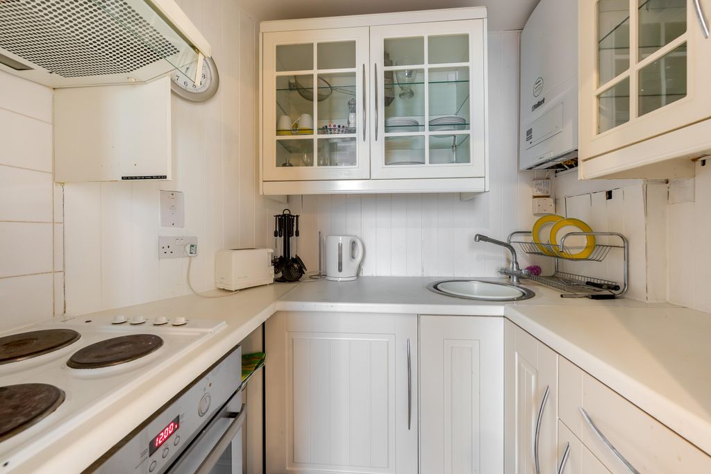 Property photo 2 of 7 View