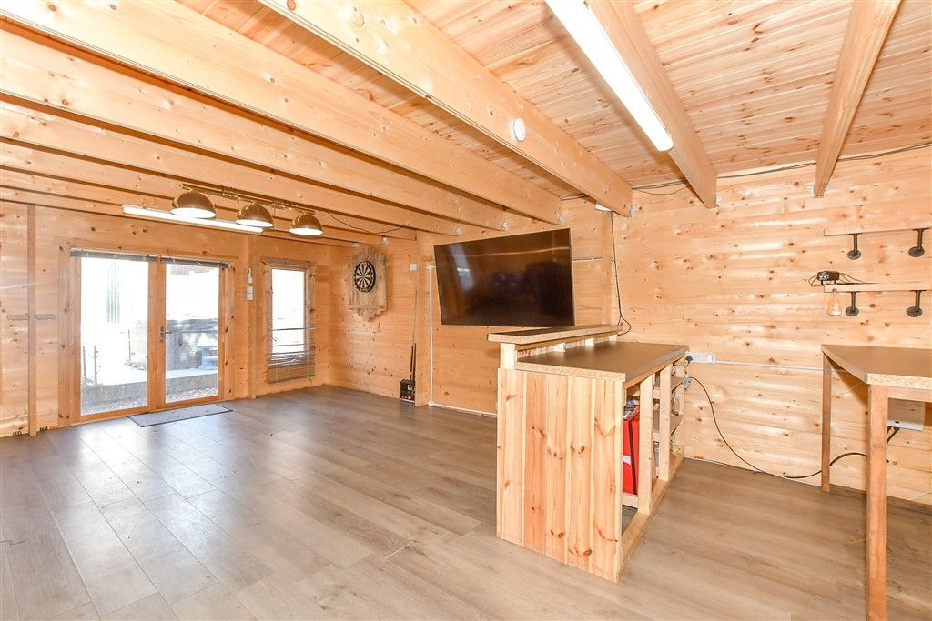 Property photo 2 of 13 Workshop/Outbuildings